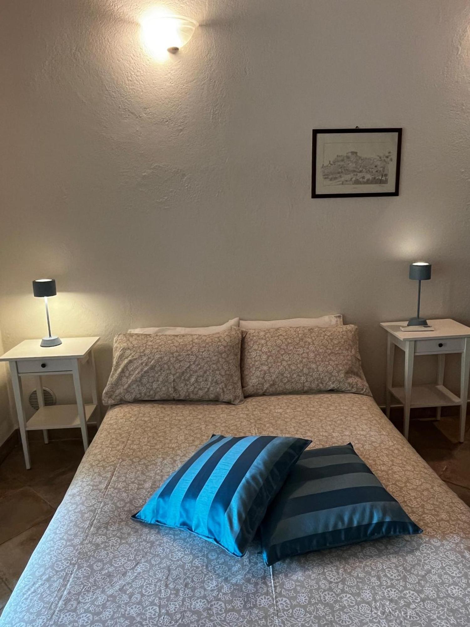An Tij Sle - Nel Cuore Del Borgo Guarene Exteriör bild